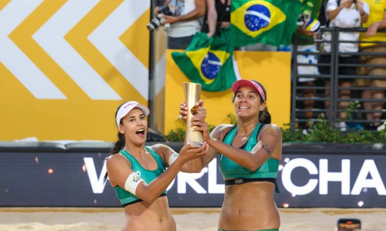 Sergipana Duda e Ana Patrícia conquistam mundial de vôlei de praia