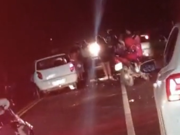 Colisão entre carro e moto deixa dois feridos em Lagarto