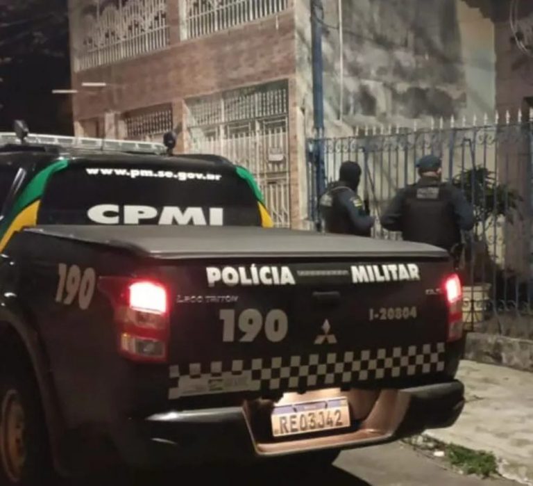Capela tem domingo marcado por acidente, apedrejamento, briga e morte