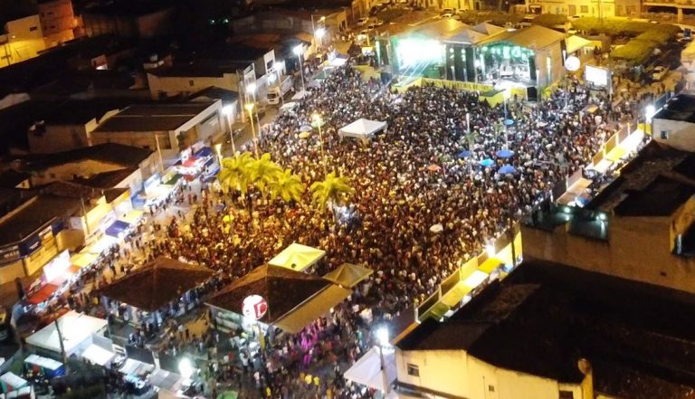 Festival da Gente é realizado com sucesso em Simão Dias