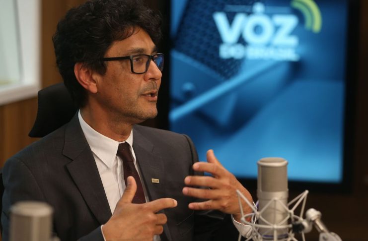 O presidente do Instituto Nacional de Estudos e Pesquisas Educacionais  Anísio Teixeira (Inep), Carlos Moreno, é o entrevistado no programa A Voz do Brasil,