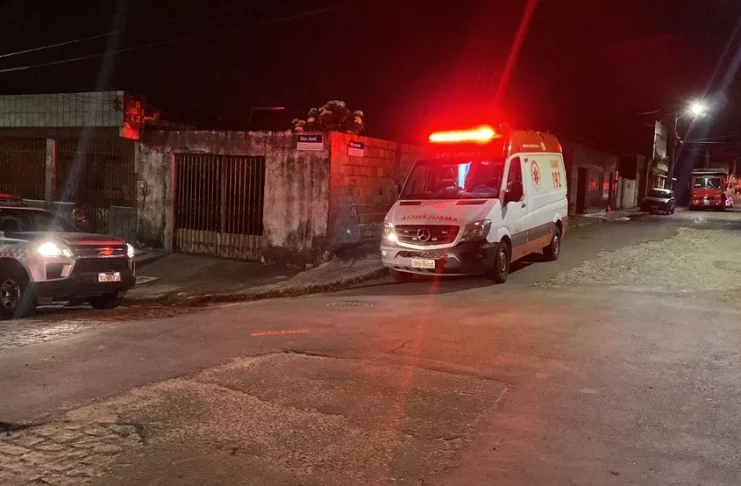 Local onde homens foram baleados no Bairro Santos Dumont em Aracaju (SE). — Foto: Arquivo pessoal