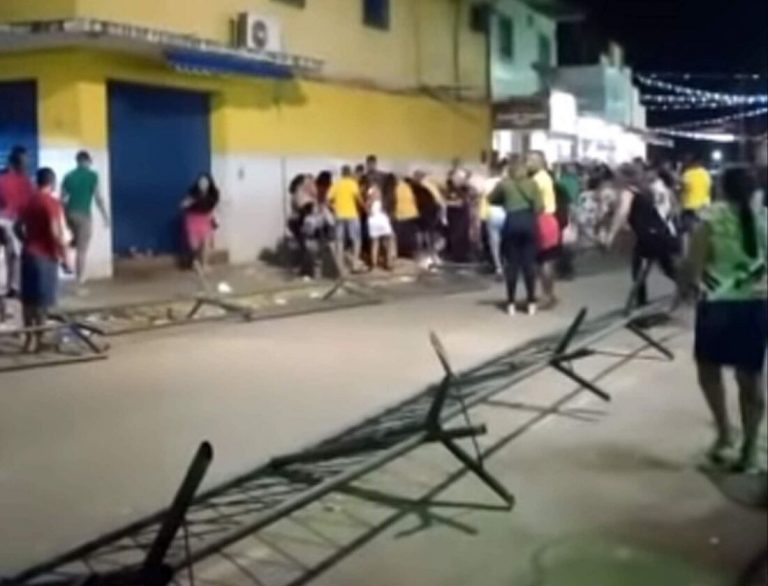 Marquise desaba e mata quatro pessoas em Pernambuco