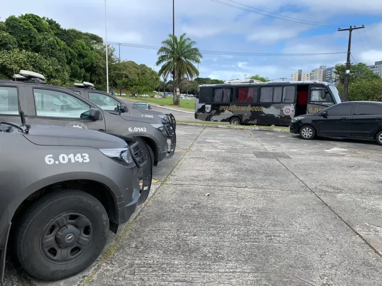 PMs são alvos de operação contra extorsão, roubo e invasão de casas