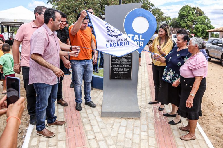 Prefeitura de Lagarto inaugura praça no povoado Mariquita