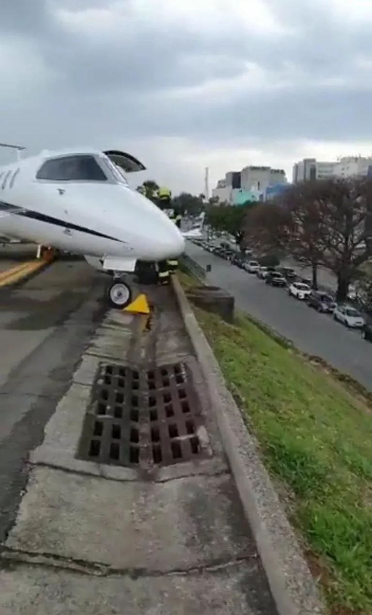 Pneu de avião estoura e interdita pista do Aeroporto de Congonhas