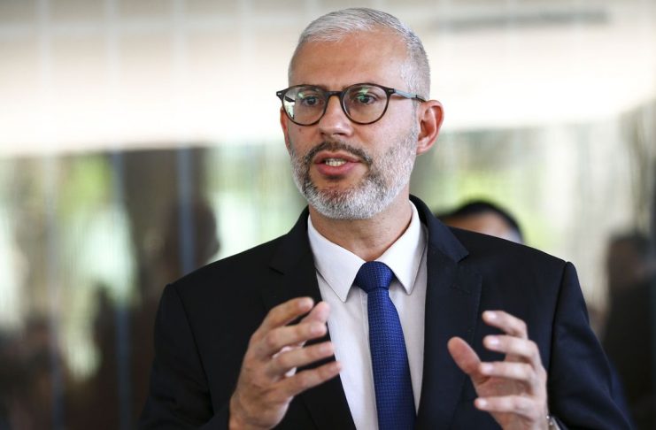 O ministro da Educação, Victor Godoy, durante entrevista coletiva no ministério.