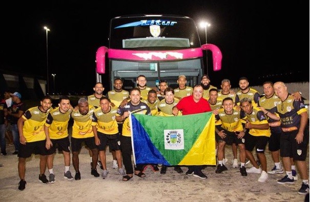 Futsal: Equipe de Simão Dias embarca para a Copa do Nordeste