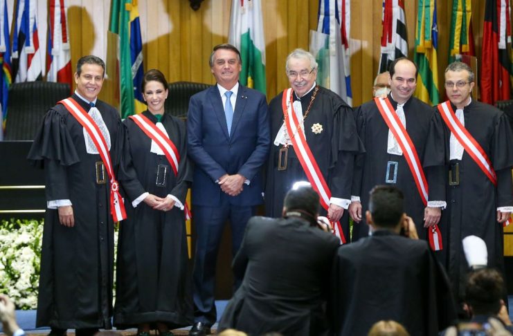 Presidente Jair Bolsonaro, ao lado do presidente do TST, ministro Emmanoel Pereira,  participa de solenidade de posse de quatro novos ministros do TST:  Sergio Pinto Martins, Morgana de Almeida Richa, Alberto Bastos Balazeiro e Amaury Rodrigues Pinto Junior. (Foto: Fabio Rodrigues-Pozzebom)