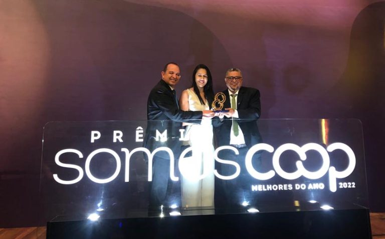 Cooperativa Cercos recebe prêmio SomosCoop Melhores do Ano 2022