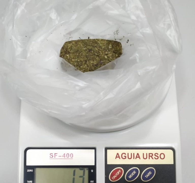 Quatro mulheres são presas tentando entrar com drogas em presídios