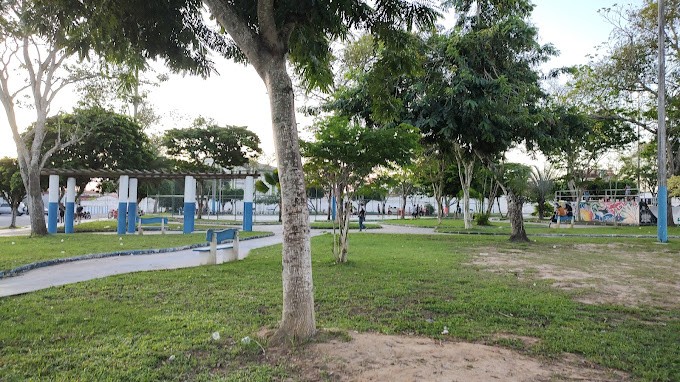 Crime de vandalismo é praticado na Praça José Domingos Vieira