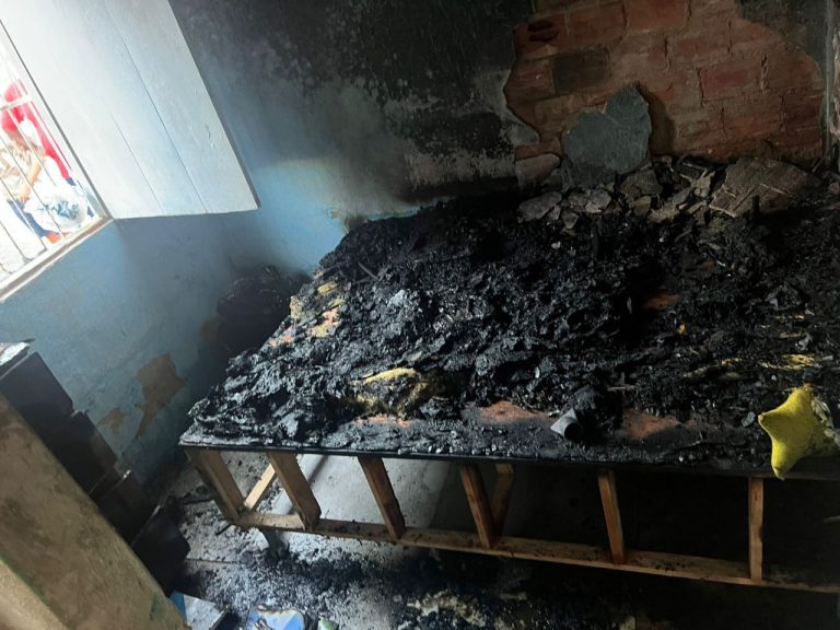 Em Lagarto, homem não aceita fim de relação e ateia fogo em residência