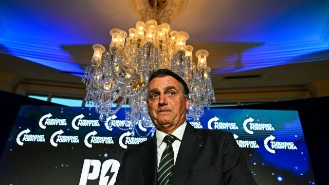 Bolsonaro gasta mais nos EUA do que antecessores em um ano