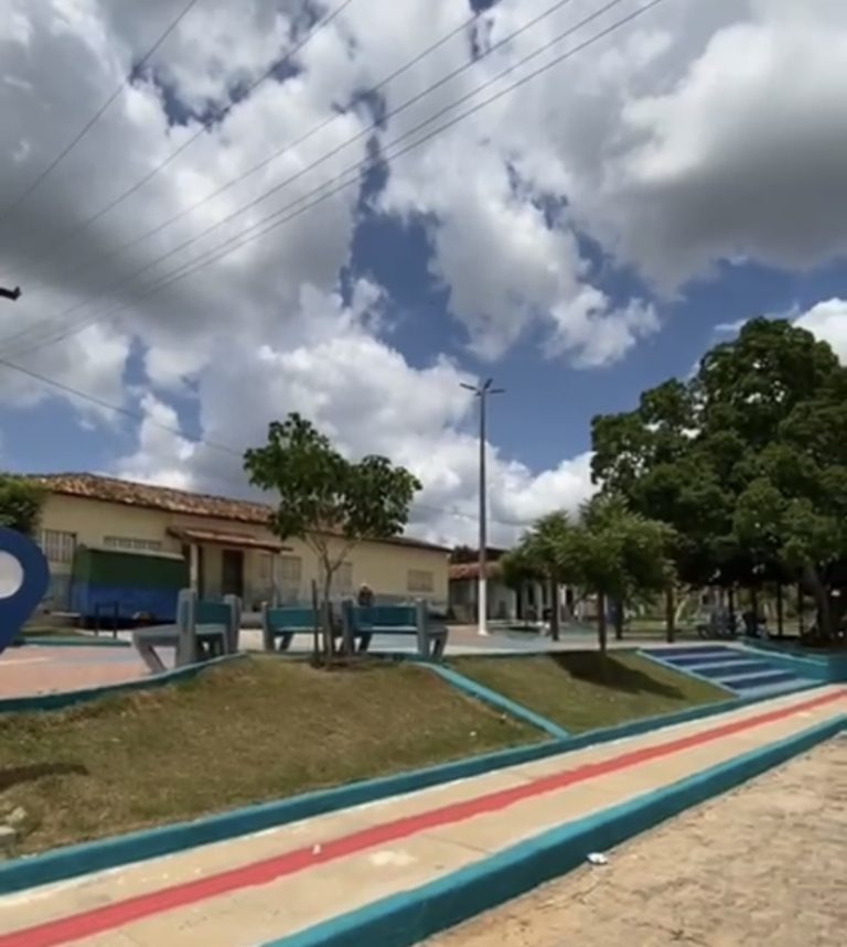 Prefeitura dá continuidade ao Projeto Praça de Cara Nova