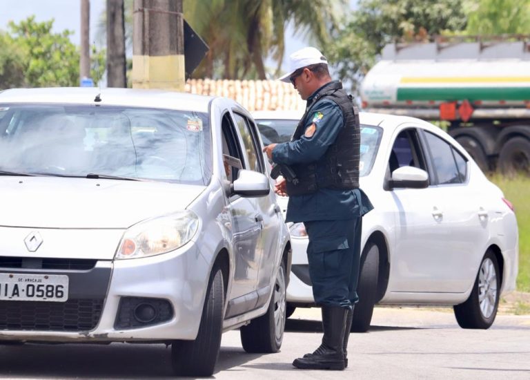 Carnaval: Sete condutores são flagrados sob o efeito de álcool