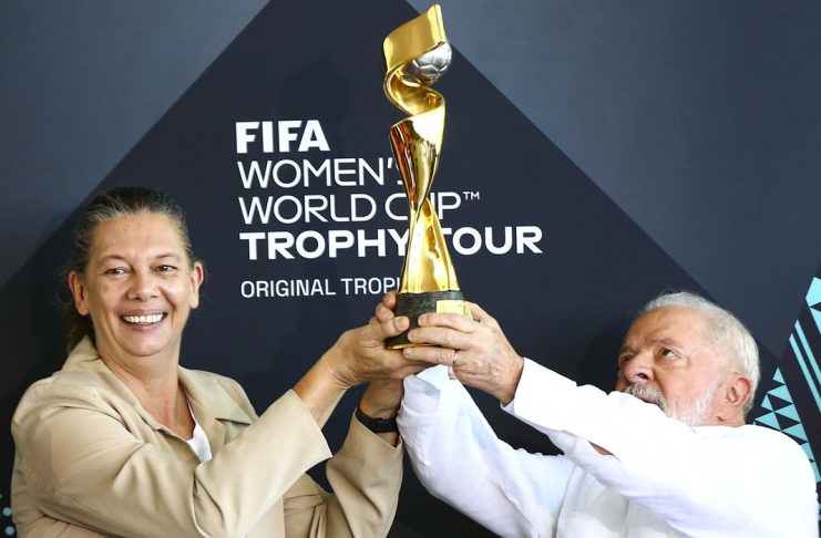 Brasília (DF), 30/03/2023 - A ministra do Esporte, Ana Moser, e o presidente Luiz Inácio Lula da Silva durante apresentação da Taça da Copa do Mundo de Futebol Feminino de 2023.
(Foto: Marcelo Camargo)