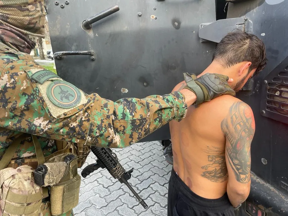 5DF795DF-EDC0-4CD1-9544-73525C08A5E5