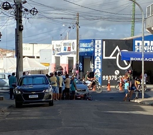 Sem sinalização, Avenida Contorno registra mais um acidente de trânsito