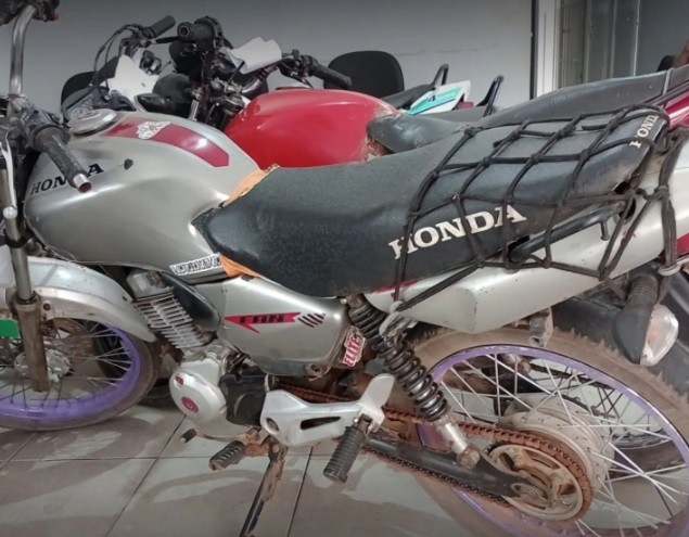PM apreende motocicleta adulterada e barulhenta em Lagarto
