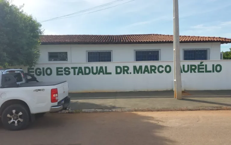 Ataque a colégio de Goiás deixa três pessoas feridas