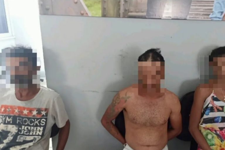 Suspeito de tráfico de drogas e usuários são levados à Delegacia de Lagarto