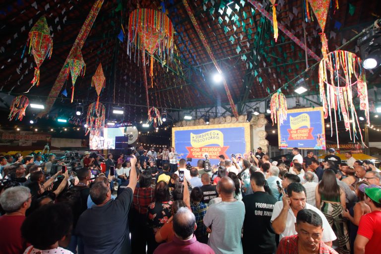 30 dias de forró: Confira a programação do Arraiá do Povo 2023