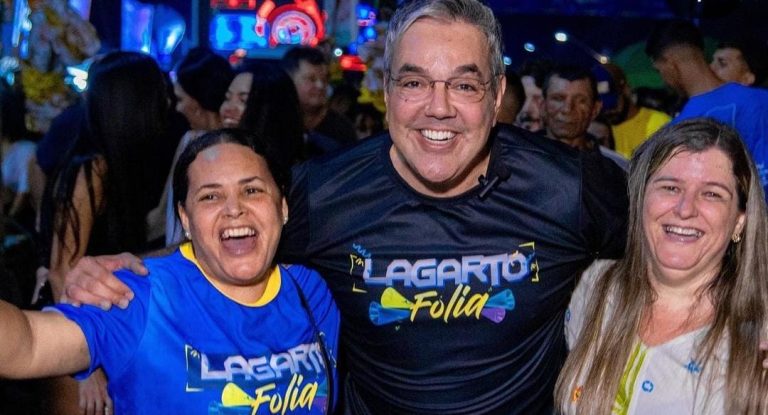 Sérgio Reis comemora sucesso de Lagarto Folia