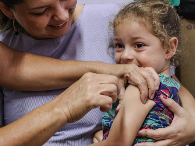 Saúde alerta sobre a importância da cobertura vacinal em crianças