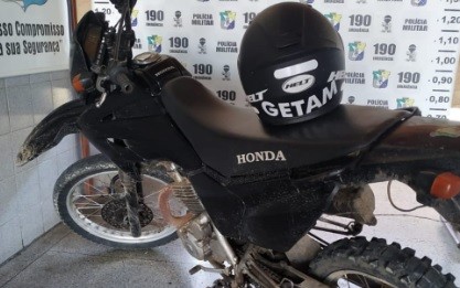 Lagarto: Motociclista tenta fugir da PM por causa de licenciamento vencido