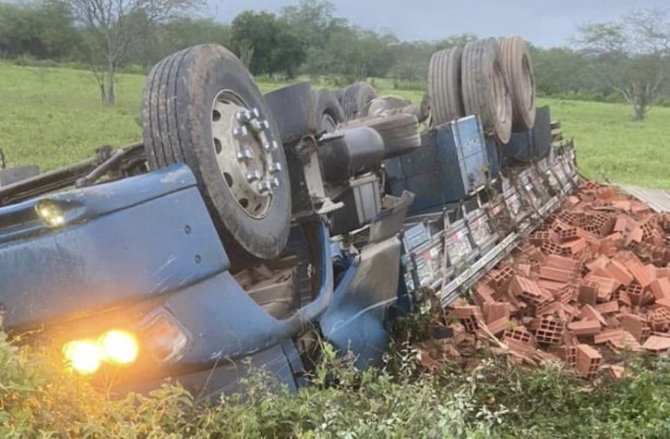 8E06252E-C82E-4E8F-83DE-822906D68DD9