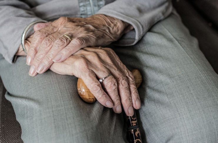 02/06/2023 - Brasília Disque 100 tem 47 mil denúncias de violência contra pessoas idosas. Foto: Sabinevanerp/ Pixabay