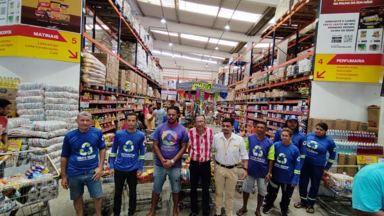 Sema e Coopcal viabilizam compra de mantimentos para catadores