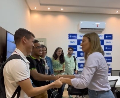 Prefeita Hilda anuncia médicos para as zonas rural e urbana de Lagarto