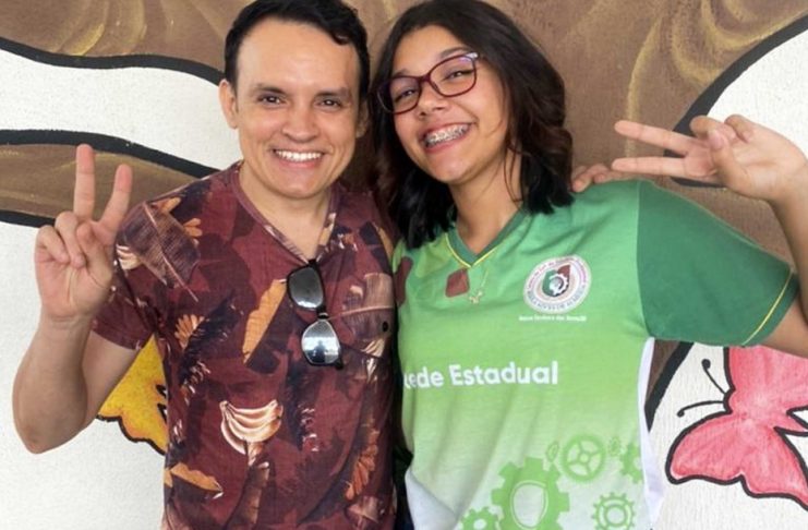 slide_3afed41640aef51e9801a146338b584c