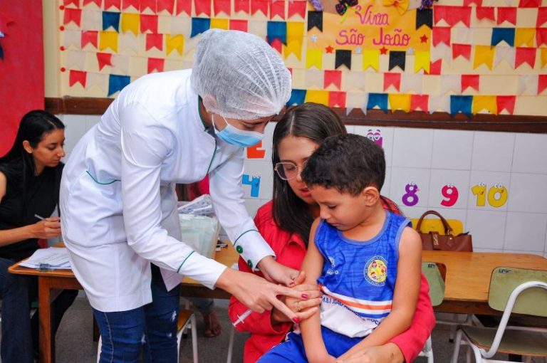 Prefeitura de Lagarto realiza vacinação em unidades de ensino do município