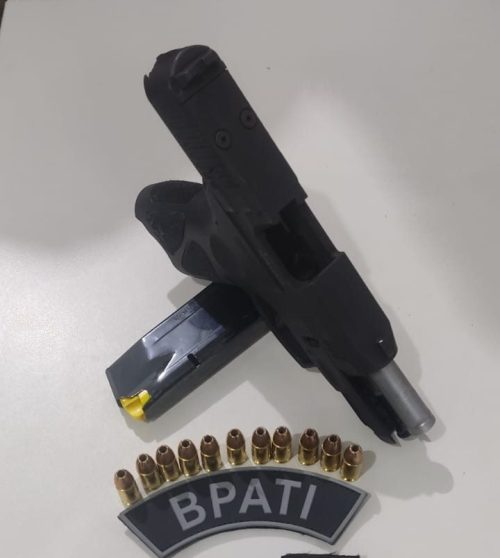 PM apreende arma, munição e R$ 79 mil  em São Domingos