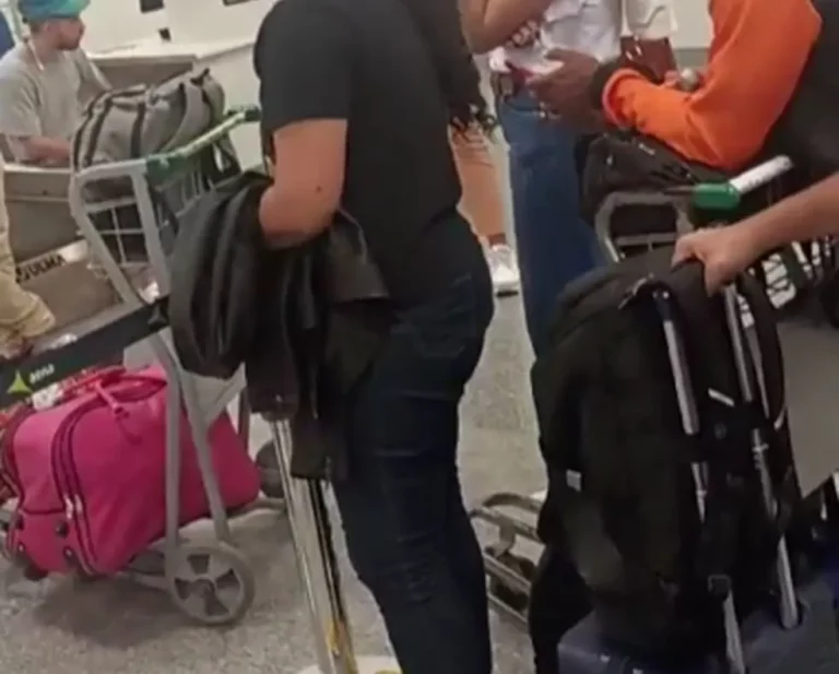 Passageiros relatam problemas em avião com destino a Salvador que pousou em Aracaju