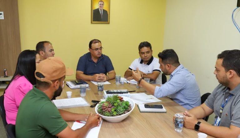 Prefeito de Simão Dias realiza reuniões em prol da sustentabilidade