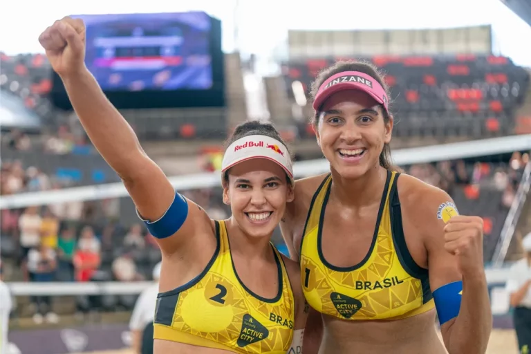 Ana Patrícia e Duda são campeãs do Circuito Mundial de vôlei de praia