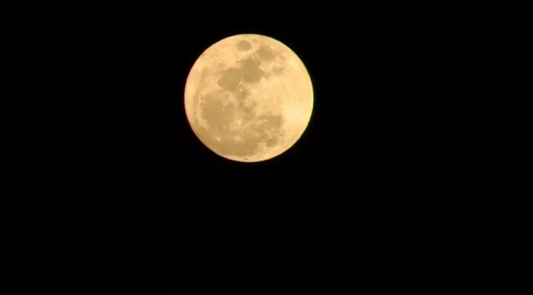 CCTECA realiza observação da ‘superlua’ nesta quarta-feira