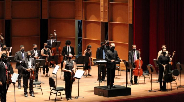 Orquestra Sinfônica de SE apresenta repertório inovador no Teatro Tobias Barreto