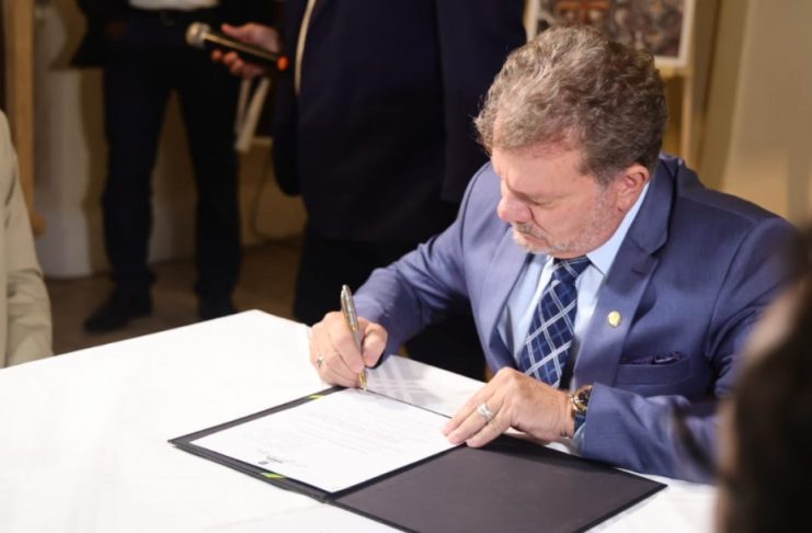 slide_c088e50c805b4a472da49f1978e4a096