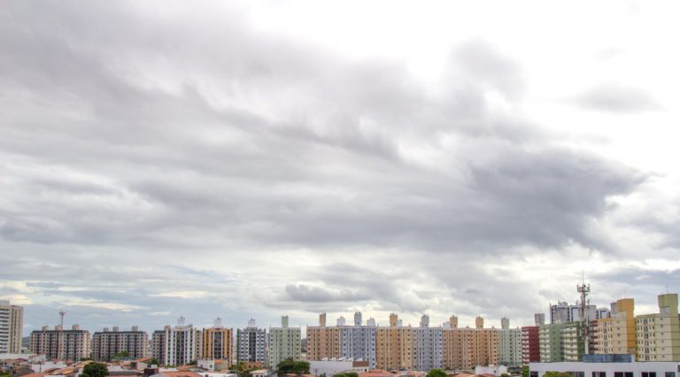 SE: Meteorologia prevê céu nublado e poucas chuvas para esta semana