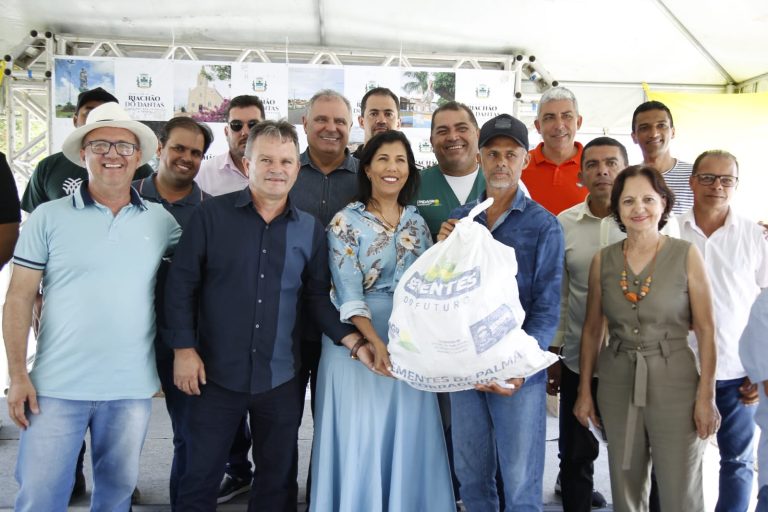 Governo de SE distribui sementes de palma forrageira para criadores das regiões sul e centro sul do estado