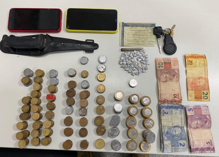 Casal é preso em flagrante por tráfico de drogas em Simão Dias