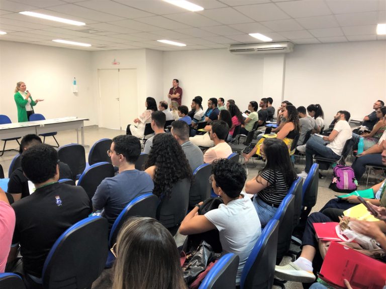 HUL recepciona alunos para início de internato e estágio curricular