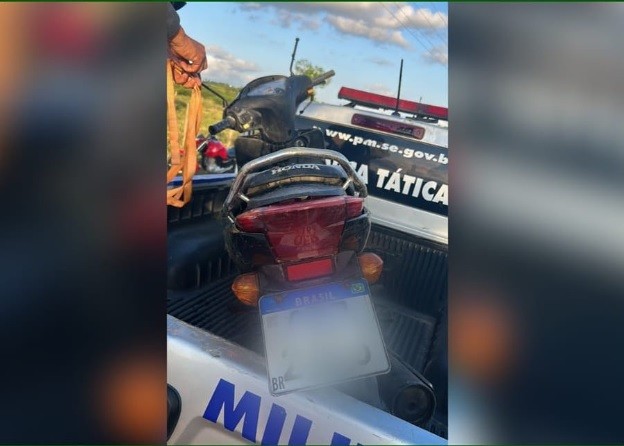 7ºBPM recupera moto roubada no povoado Pururuca