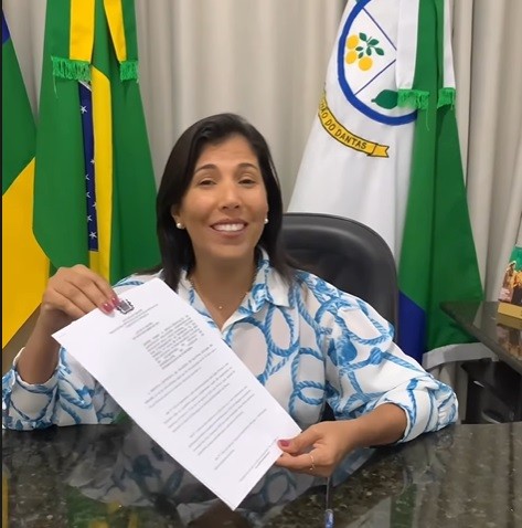 Prefeita Simone sanciona lei em prol dos profissionais da enfermagem