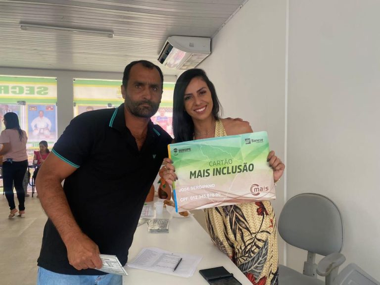 Governo de SE entrega mais 240 Cartão Mais Inclusão